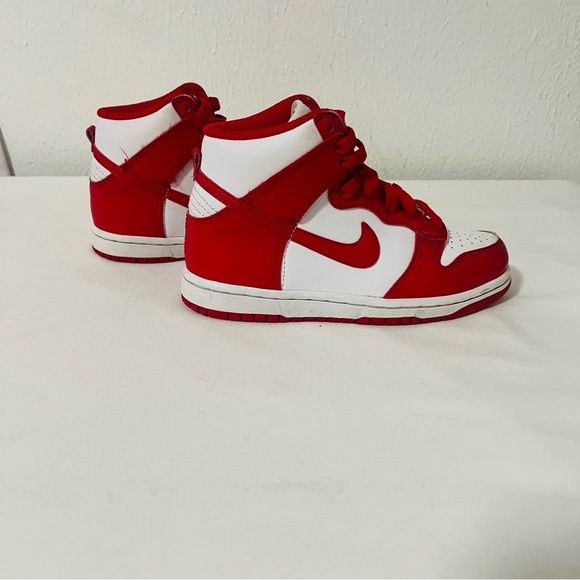 Nike Dunk High (PS) White/University Red Size 13.5 DD2314-106 School Casual EUC - Picture 2 of 9
